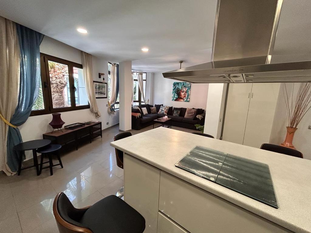 Hjs Guest House - The Majestic Loft ลาสปัลมาส เด กรานคานาเรีย ภายนอก รูปภาพ
