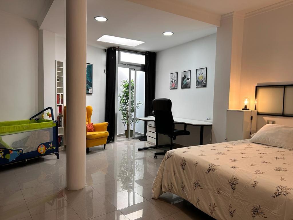Hjs Guest House - The Majestic Loft ลาสปัลมาส เด กรานคานาเรีย ภายนอก รูปภาพ